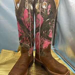 Justin women 6.5 camo snakeproof boots